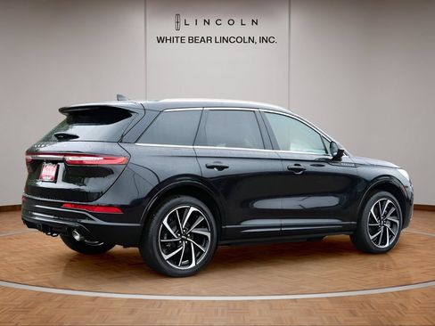 Used 2024 Lincoln Corsair Grand Touring w/ Equipment Group 301A AWD/4WD image 5