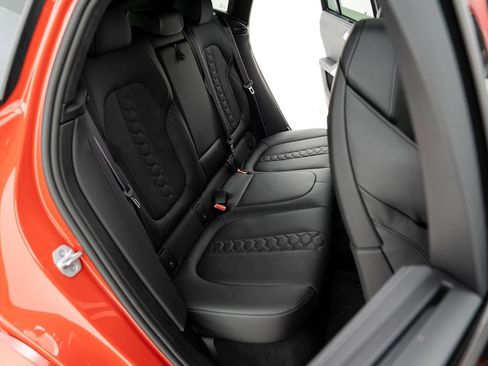 Used 2025 BMW X6 M Competition w/ Executive Package image 44