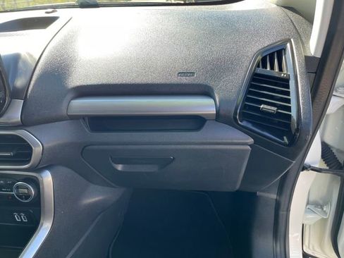 Used 2021 Ford EcoSport SE FWD image 36