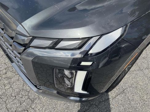 Used 2023 Hyundai Palisade Calligraphy image 9