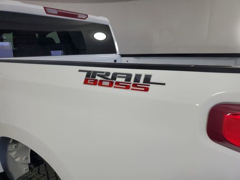 New 2026 Chevrolet Silverado 1500 Custom Trail Boss AWD/4WD image 31