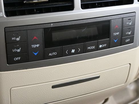 Used 2015 Lexus LX 570 4WD image 22