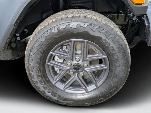 New 2026 Jeep Gladiator Sport image 31