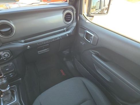 Used 2023 Jeep Wrangler Sport S image 11