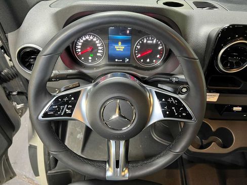 Used 2026 Mercedes-Benz Sprinter 2500 image 28
