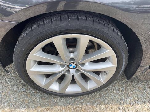 Used 2011 BMW 535i xDrive Sedan AWD/4WD image 32