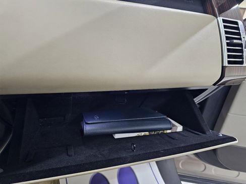 Used 2016 Land Rover Range Rover HSE image 37