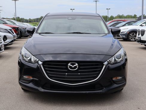 Used 2017 MAZDA MAZDA3 Touring FWD image 2