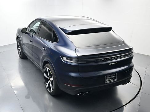 Certified 2025 Porsche Cayenne E-Hybrid Coupe image 36