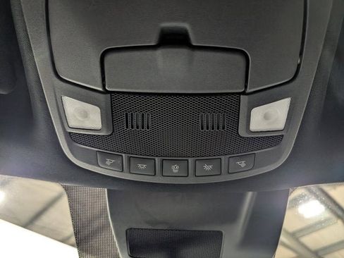 Used 2020 Ford Expedition XLT w/ FX4 Off-Road Package image 32