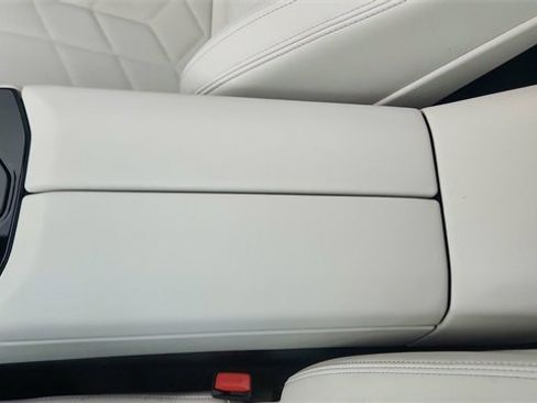 Used 2025 BMW i5 xDrive40 image 55