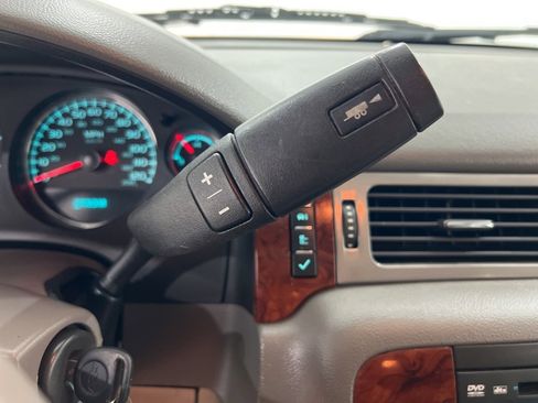 Used 2014 Chevrolet Tahoe LT image 13