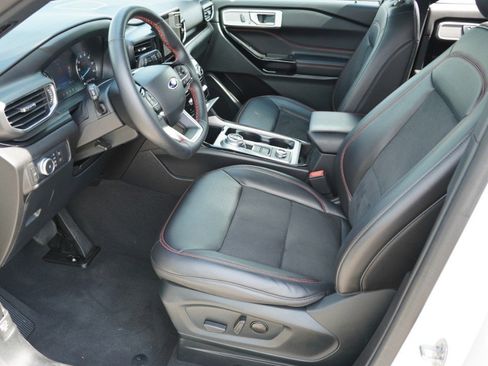 Used 2022 Ford Explorer ST-Line AWD/4WD image 14