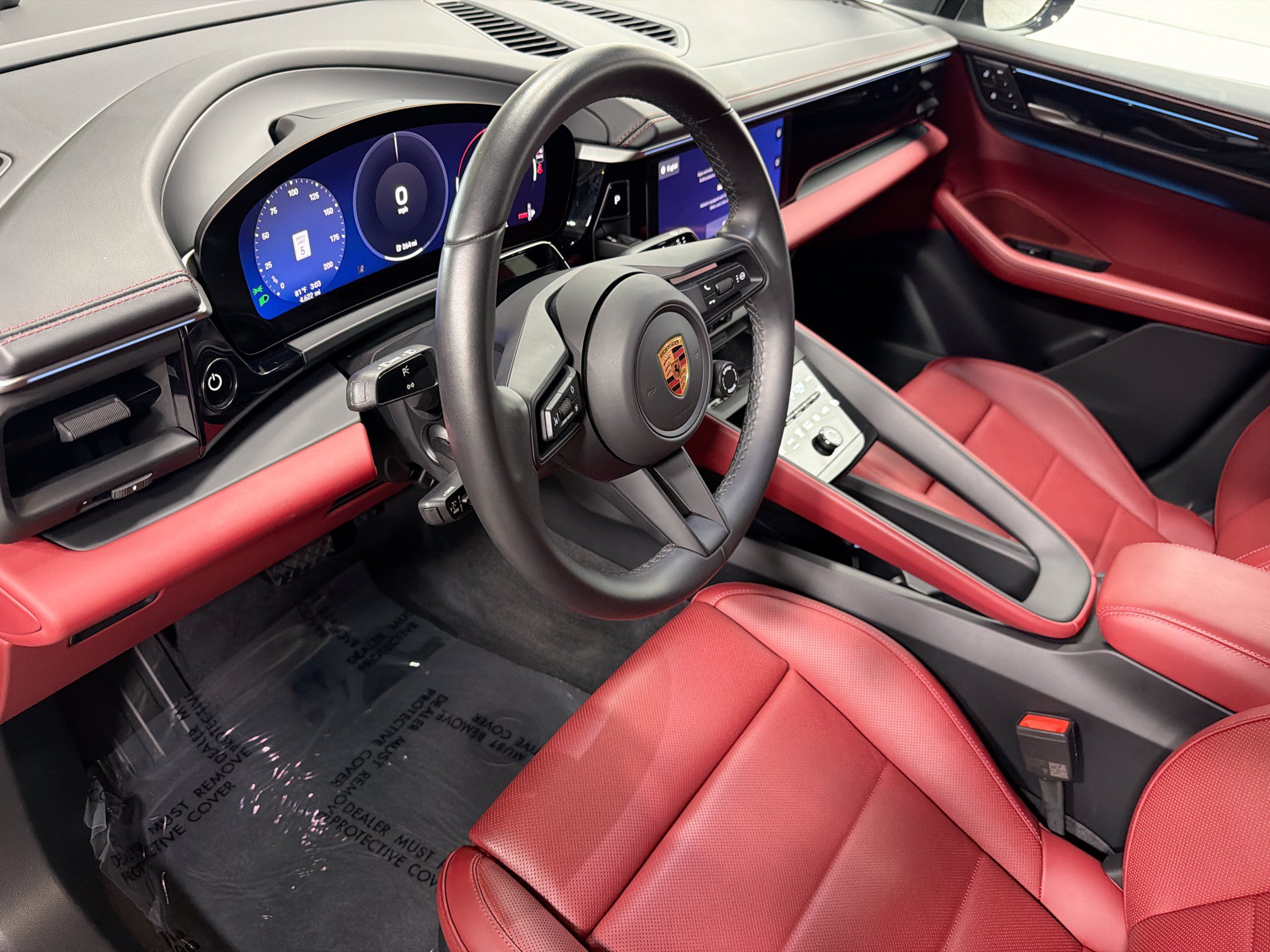 Certified 2026 Porsche Macan Electric RWD image 4