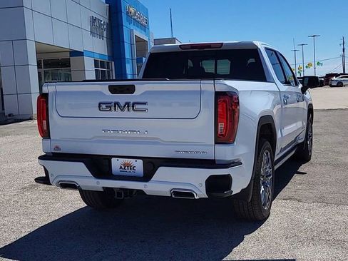 New 2026 GMC Sierra 1500 Denali Ultimate w/ LPO, Black Badging Package image 7