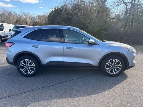 Certified 2022 Ford Escape SEL w/ Technology Package image 2