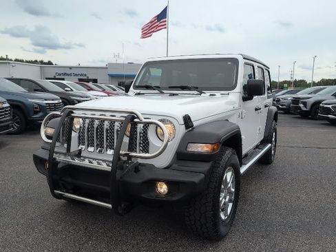 Used 2018 Jeep Wrangler Unlimited Sport S AWD/4WD image 1