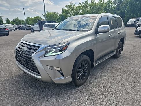 Used 2023 Lexus GX 460 Premium w/ Premium Plus Package AWD/4WD image 3