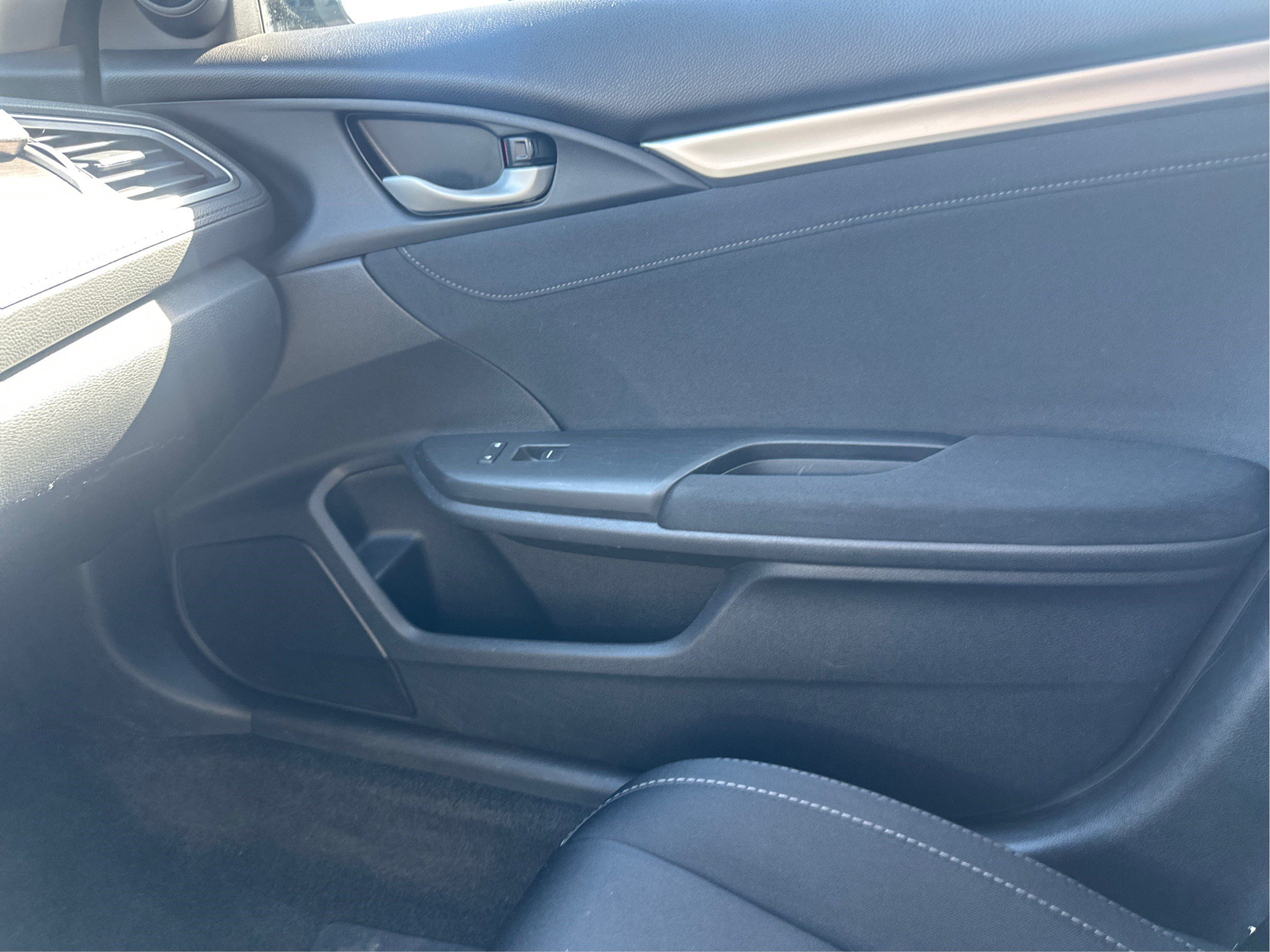 Used 2020 Honda Civic EX image 22