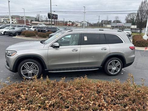 Used 2022 Mercedes-Benz GLS 450 4MATIC image 7