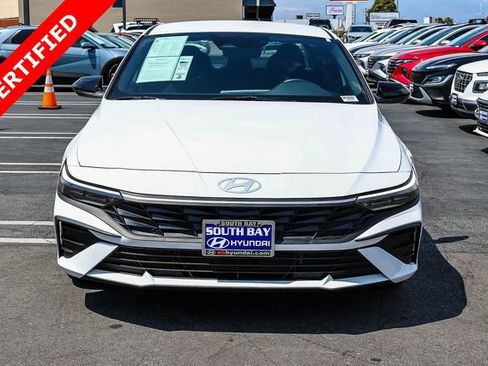 Certified 2025 Hyundai Elantra SEL FWD image 2