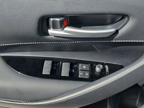 Used 2020 Toyota Corolla SE FWD image 29