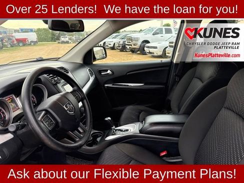 Used 2019 Dodge Journey SE FWD image 16