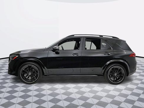 Used 2024 Mercedes-Benz GLE 580 4MATIC w/ Night Package image 3