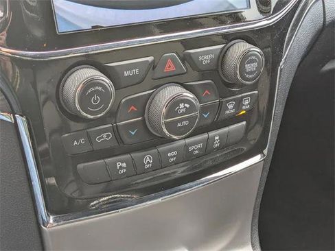 Certified 2022 Jeep Grand Cherokee Limited image 21