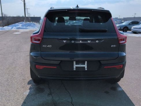 New 2026 Volvo XC40 B5 Ultra w/ Protection Package Premier image 5