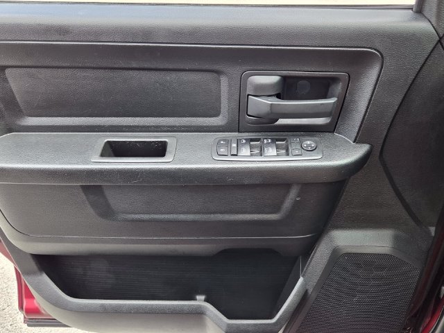 Used 2018 RAM 1500 Tradesman w/ Chrome Appearance Group AWD/4WD image 28