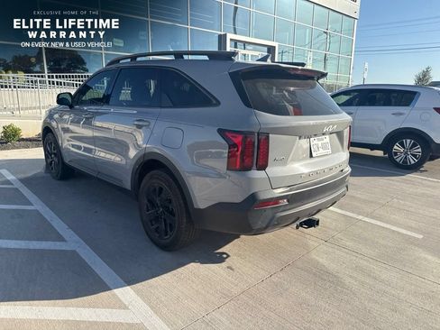 Used 2022 Kia Sorento S w/ Panoramic Sunroof Package AWD/4WD image 1
