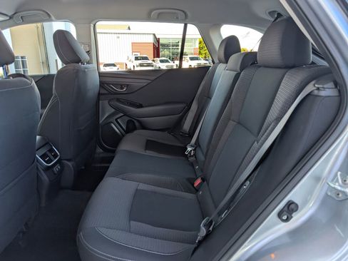 Used 2022 Subaru Outback Premium image 19