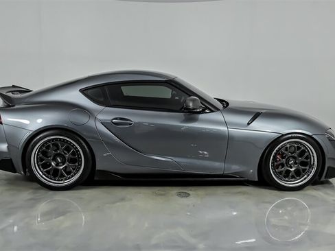 Used 2021 Toyota Supra RWD image 11