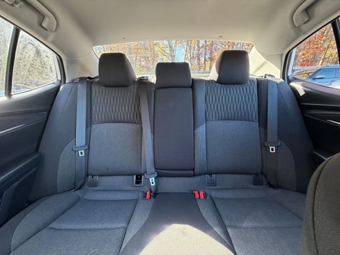 Used 2025 Toyota Camry LE image 37