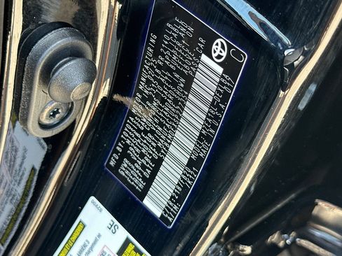 Used 2025 Toyota Corolla LE FWD image 35