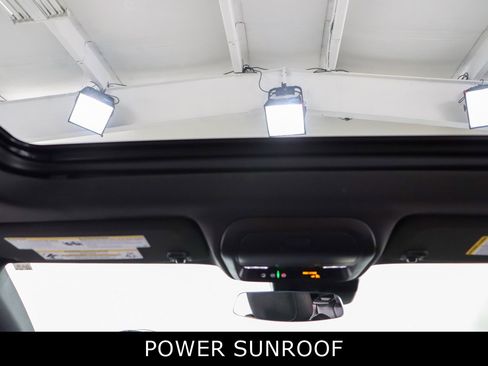 Used 2023 Cadillac XT4 Premium Luxury image 21