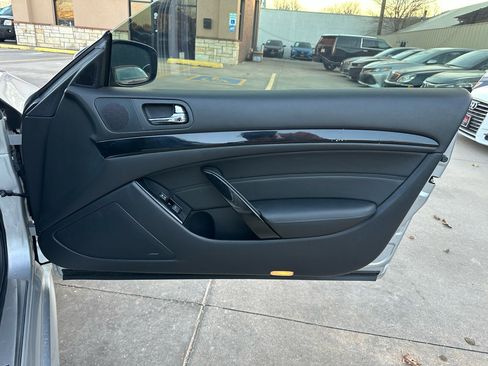 Used 2014 INFINITI Q60 Journey w/ Premium Package image 18