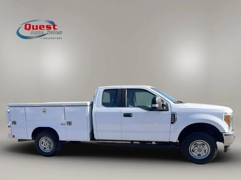 Used 2017 Ford F250 XL w/ Power Equipment Group AWD/4WD image 2