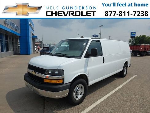 Used 2019 Chevrolet Express 3500 Extended w/ Driver Convenience Package image 3