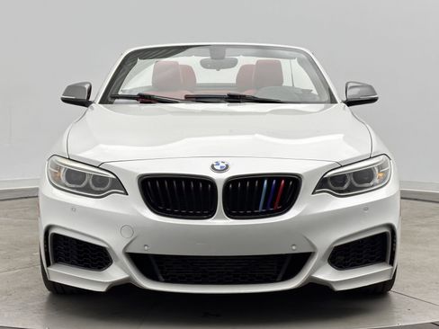 Used 2016 BMW M235i Convertible image 2