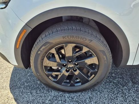 Used 2023 Kia Sorento S w/ Panoramic Sunroof Package AWD/4WD image 50