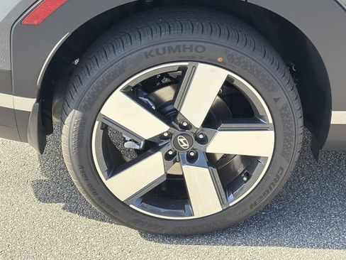 New 2026 Hyundai Santa Fe Limited FWD image 19