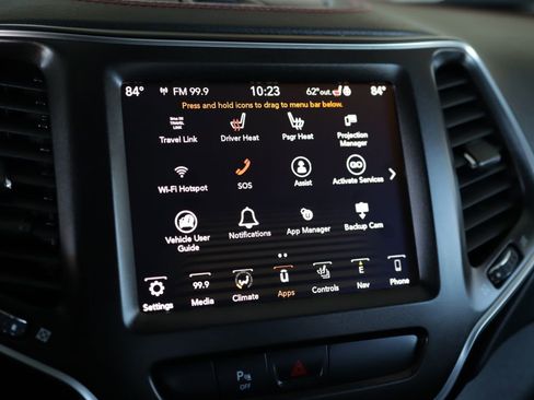 Used 2019 Jeep Cherokee Trailhawk w/ Cold Weather Group image 14