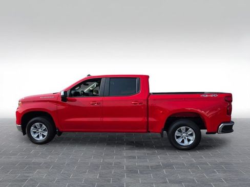 Used 2025 Chevrolet Silverado 1500 LT AWD/4WD image 4