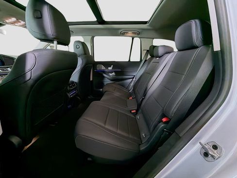 New 2026 Mercedes-Benz GLS 450 4MATIC image 25