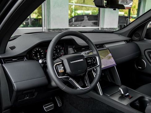 Used 2024 Land Rover Discovery Sport Dynamic SE image 16
