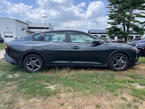 Used 2025 Kia K4 FWD image 5