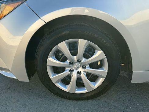 Used 2025 Toyota Corolla LE image 6