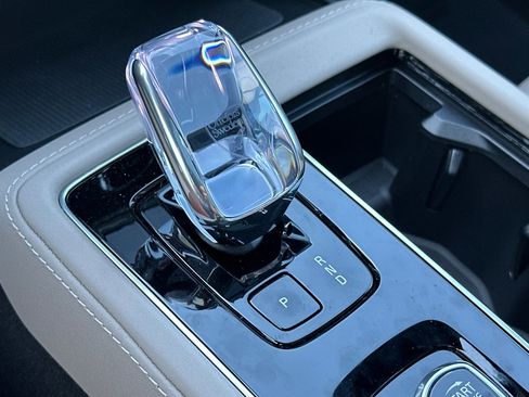 New 2026 Volvo XC90 B6 Core image 19